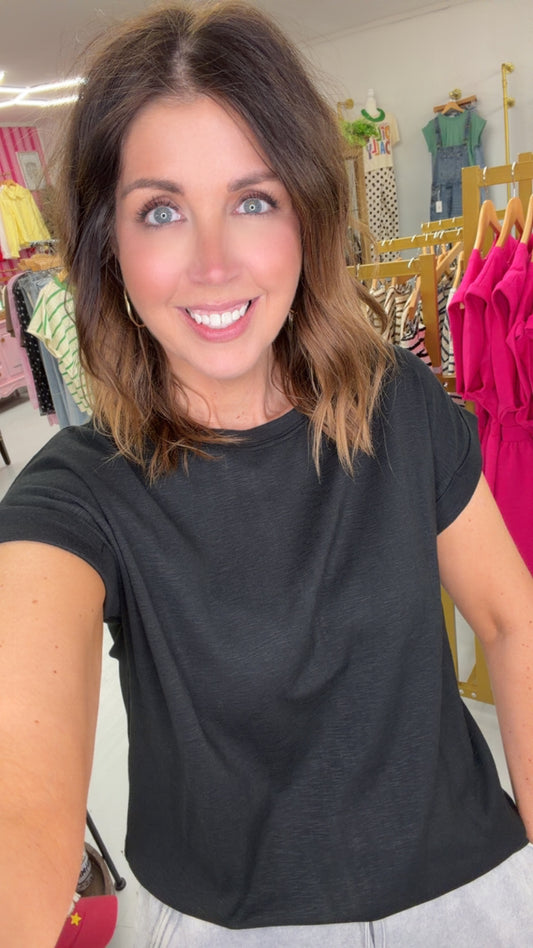 Basic Beauty Tee {Black}