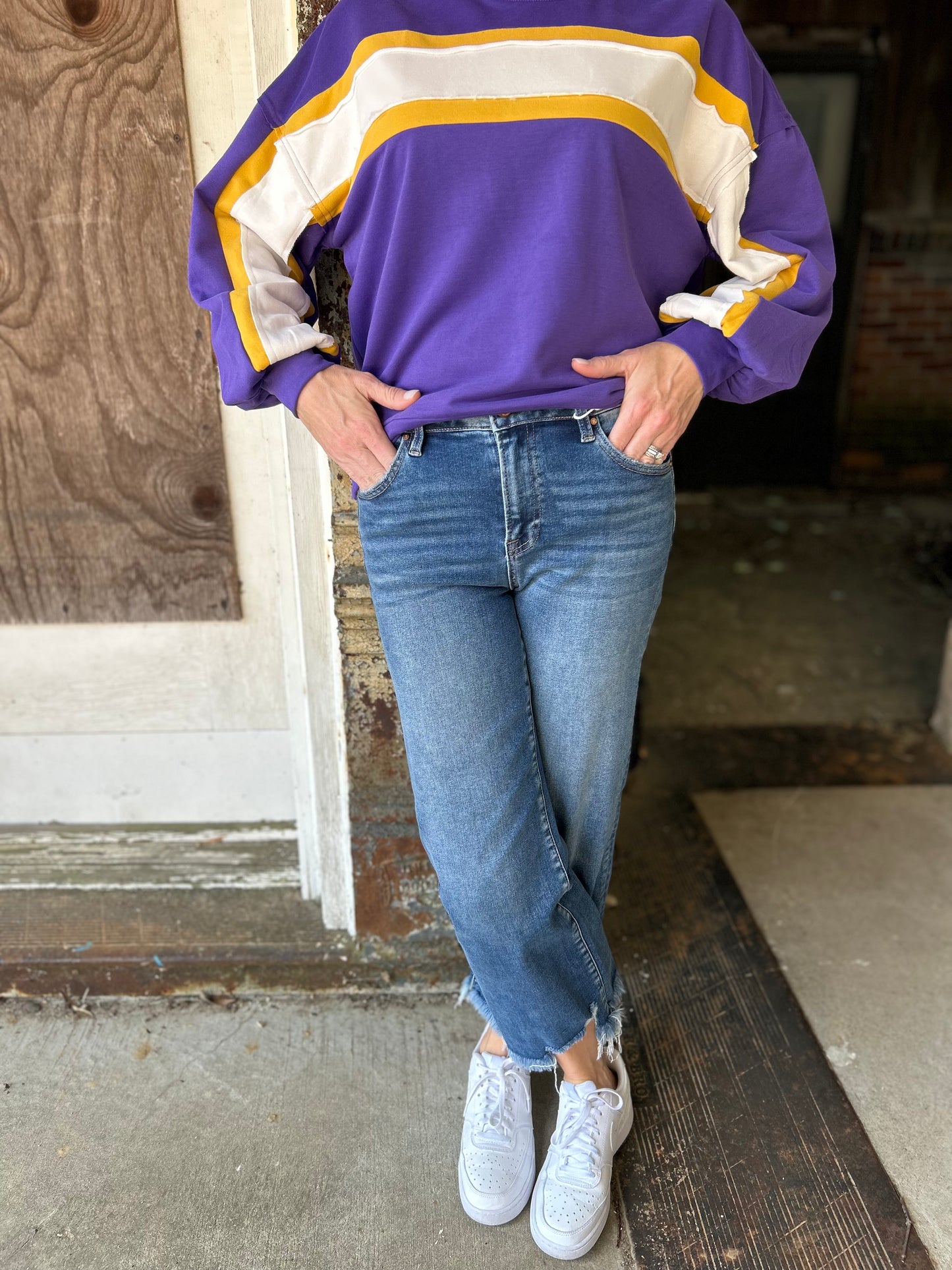 Risen Mid Rise Jeans