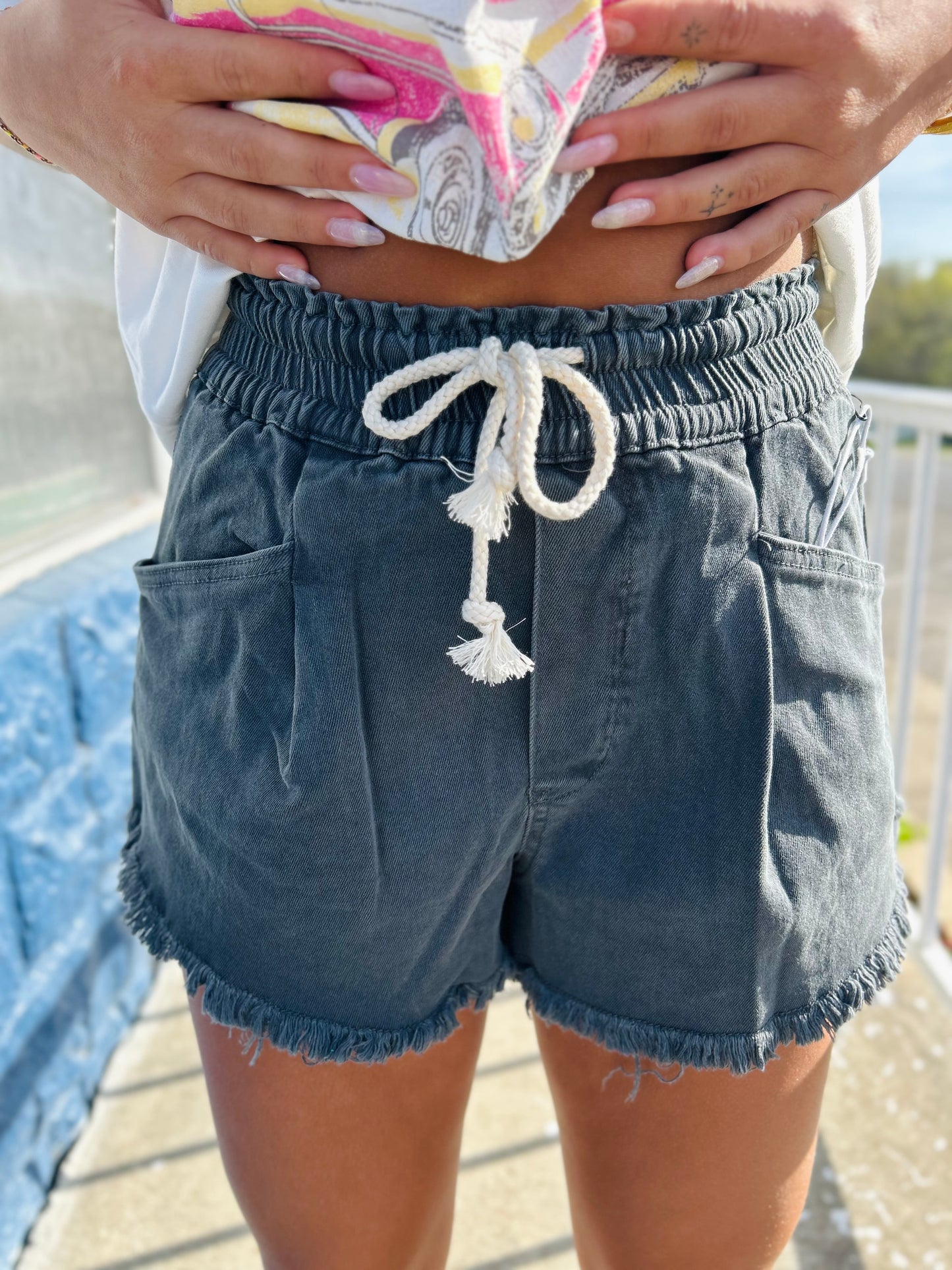 Right On Time Shorts {Black}